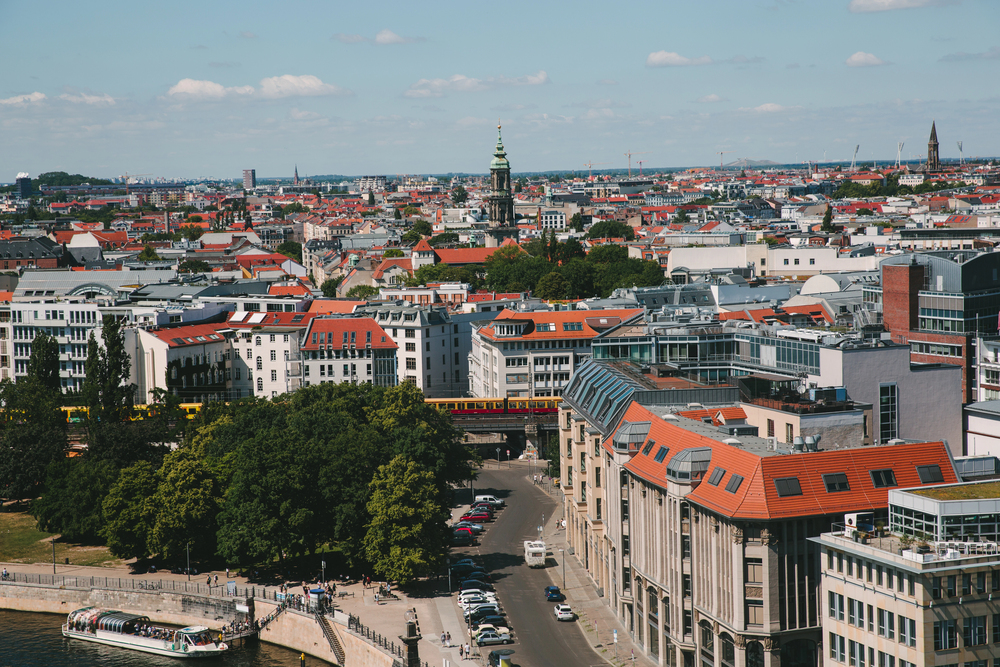 Schlechtes Wetter? Für Berlin-Reisende kein großes Problem